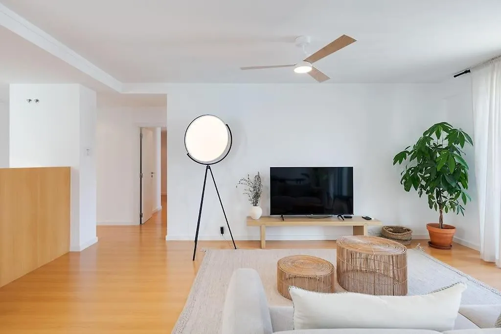 For The City Lovers- Downtown Lisbon- Free Parking Apartment