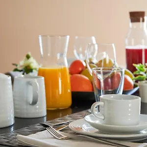 Apartment Five Stars Bica, Lisbon