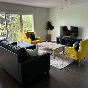 Spacious Master Bedroom , Newark United States