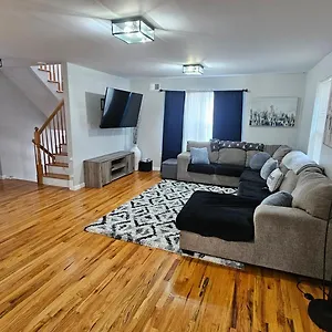 Nyc & Downtown Commuter Dream , Newark United States